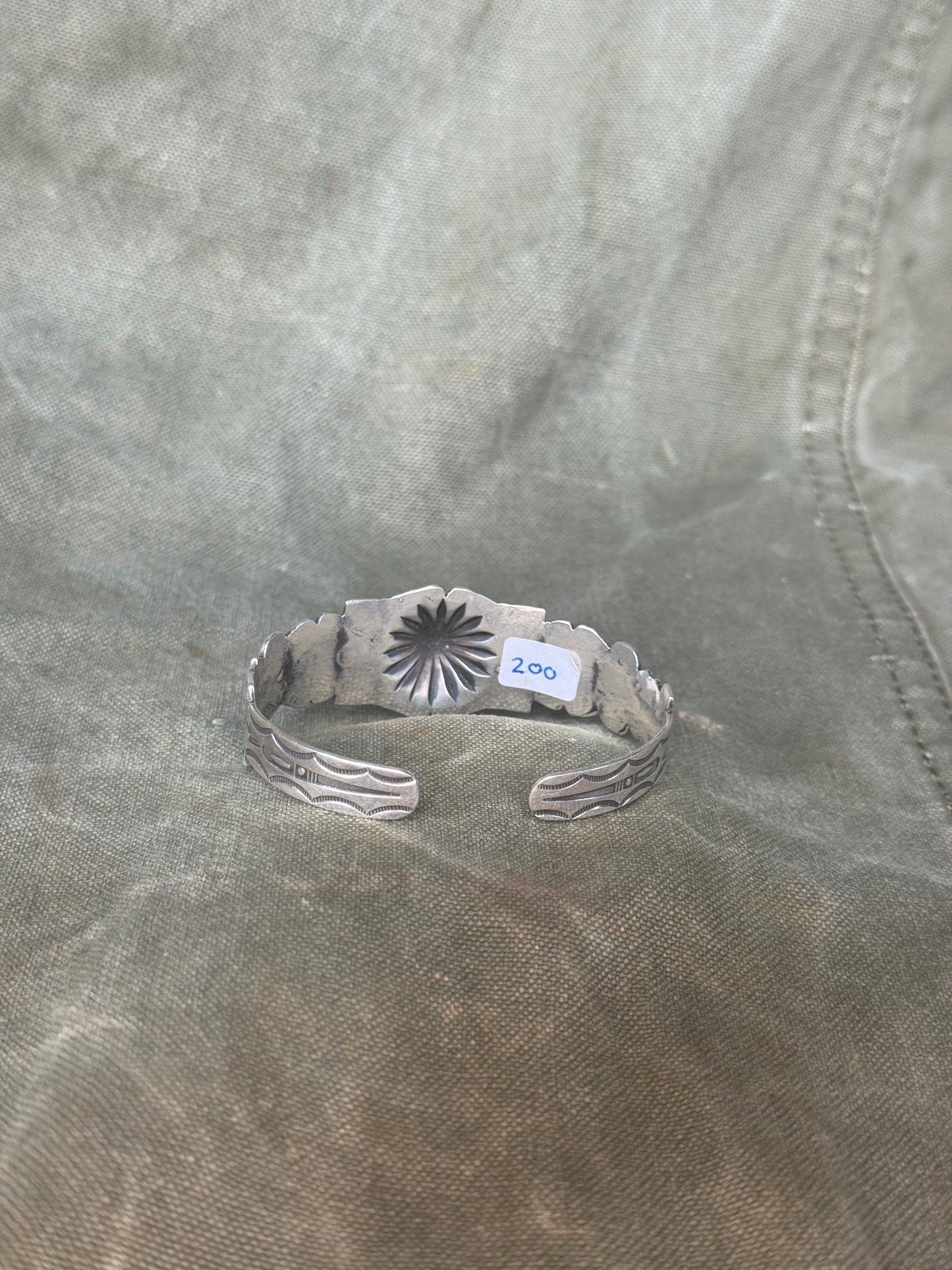 Bracelet