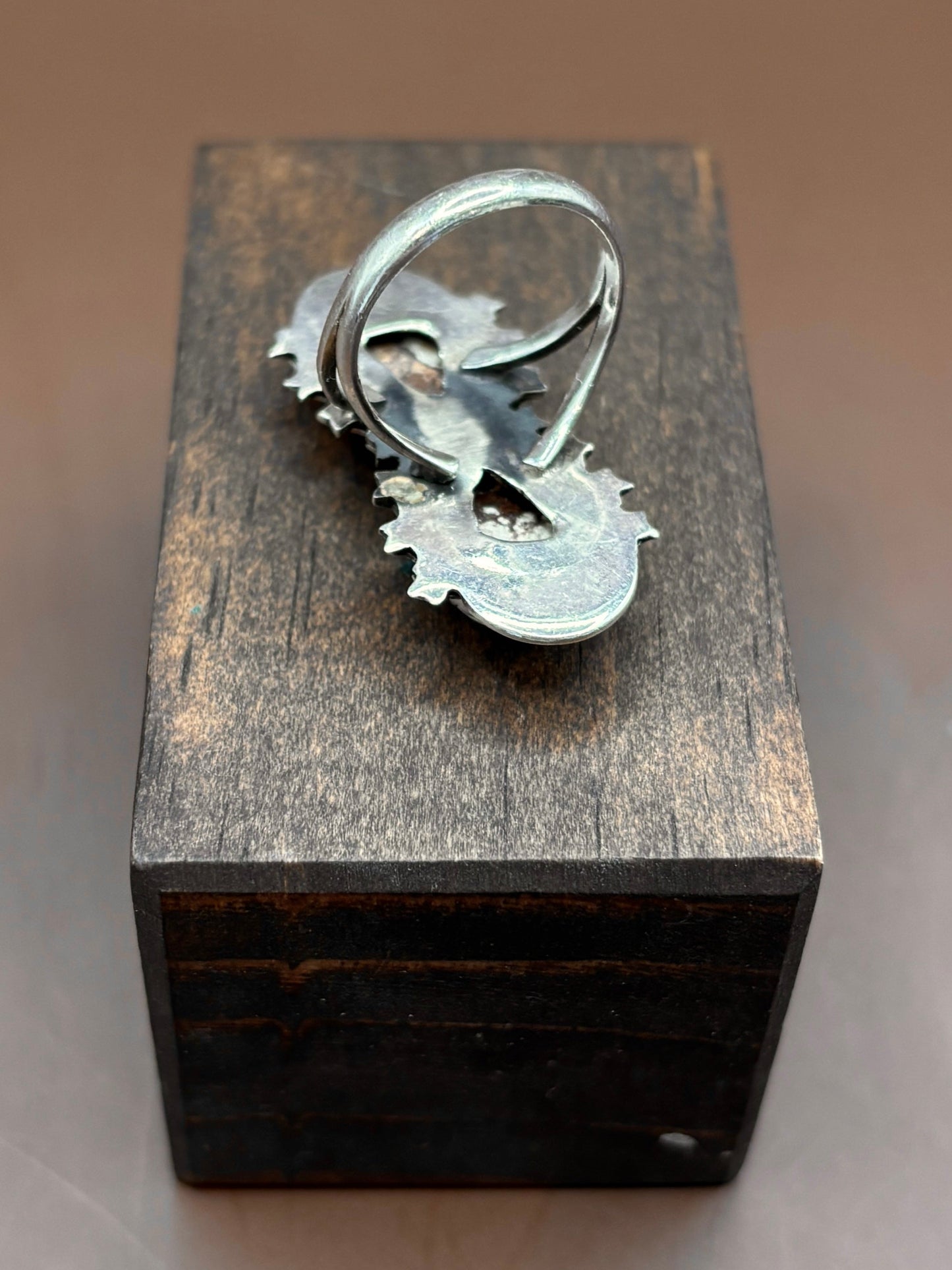 Vintage Silver and white Buffalo Star Ring - Size 5