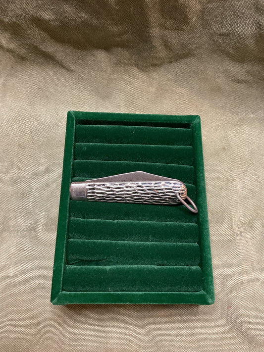 Knife