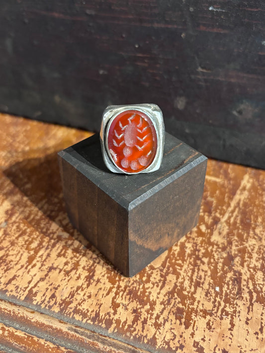 Hard Luck Silver Scorpion Cameo Ring (28 g)