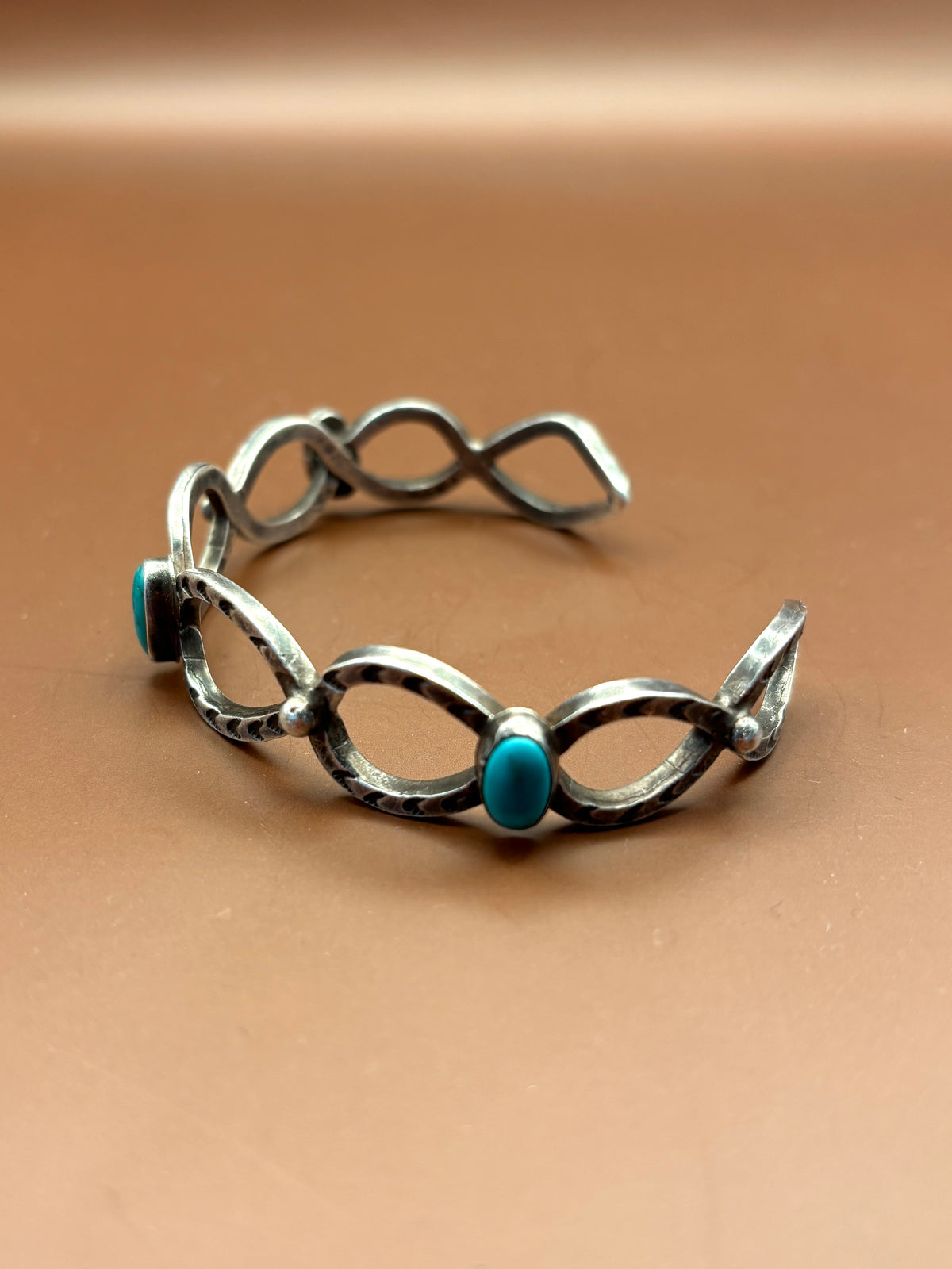 Vintage Navajo Sterling Silver Sand-Cast Turquoise Cuff Bracelet – Size 8" 1.25" gap